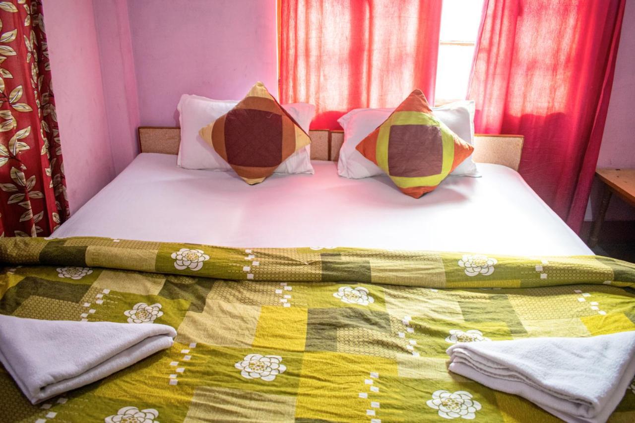 Family Guest House バラナシ エクステリア 写真